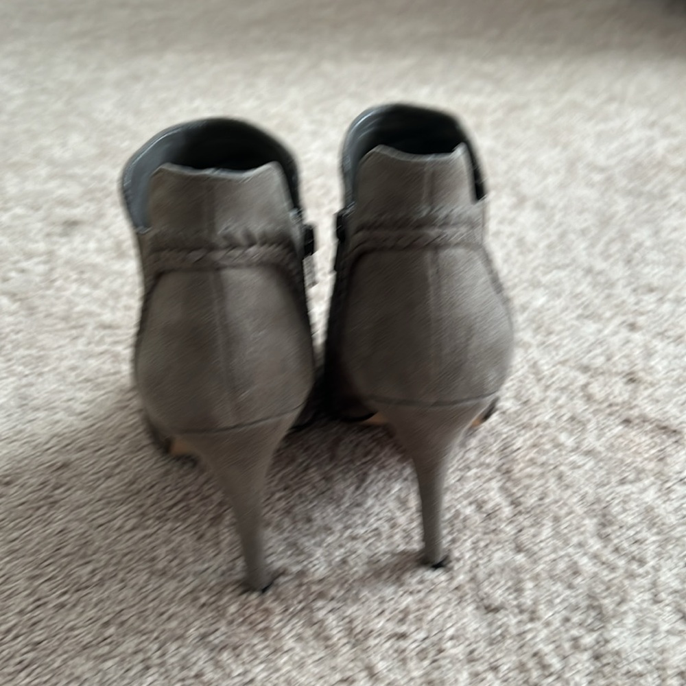 Vince camuto open toe booties - Picture 3 of 9